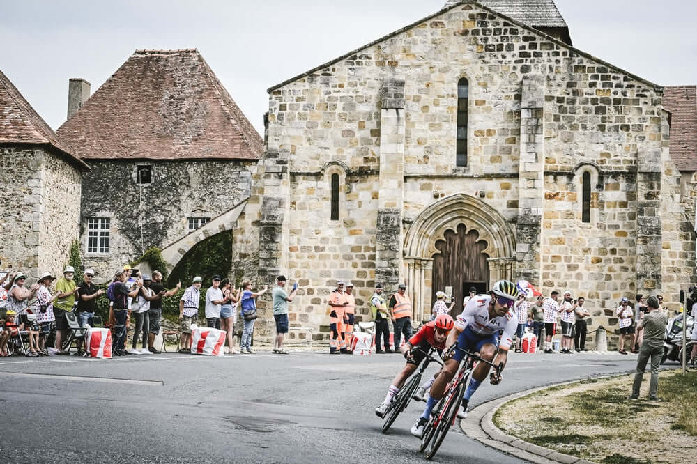 Tour de France Highlights: Experience the Classic Stages with an Electric Bike Movcan